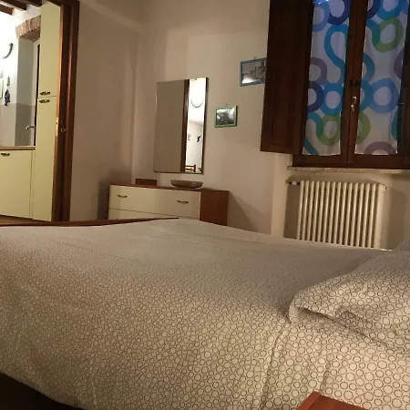 Casa Delle Nicchie * Умбертиде